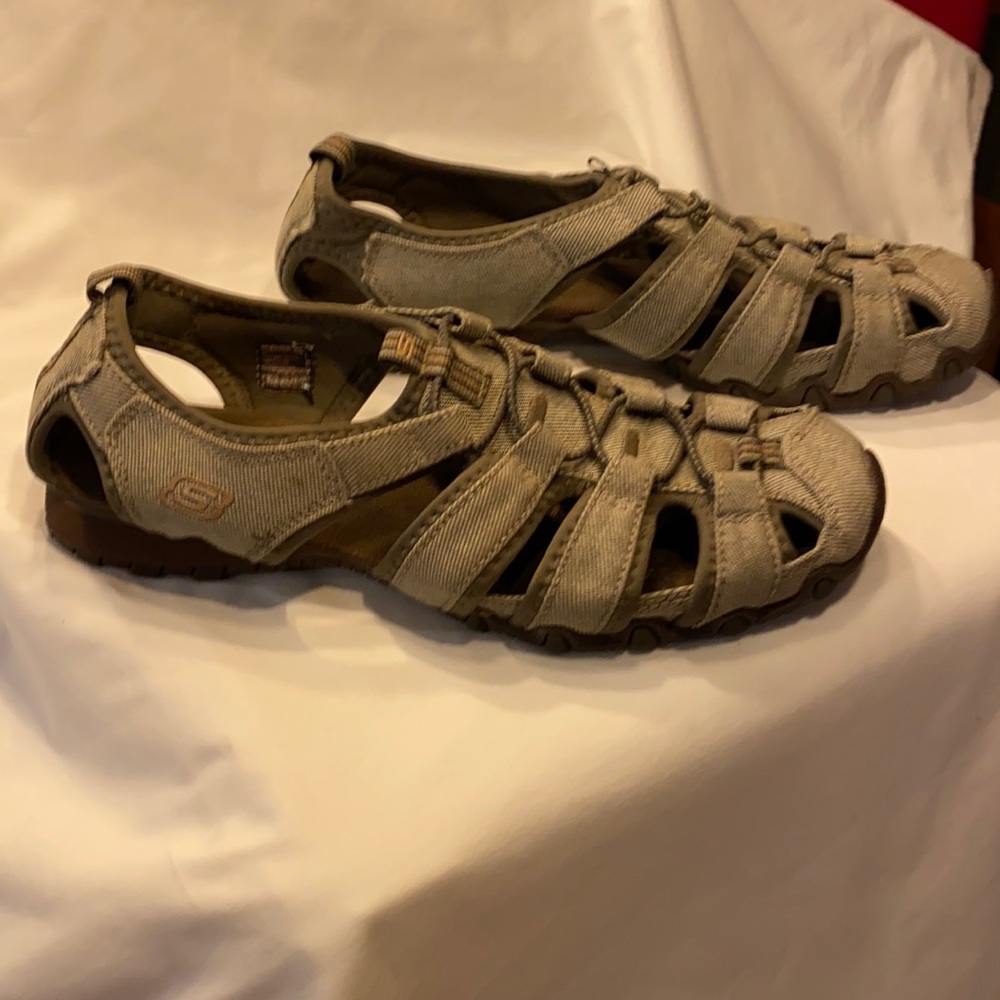 Sketchers walking sandals